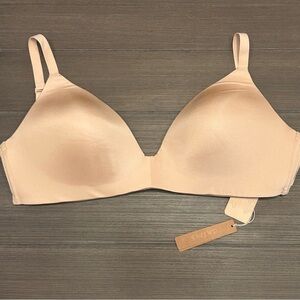 NEW! SKIMS Wireless Lightly Lined Bra